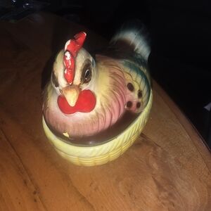 Hinode Nesting Hen & Egg Ceramic Salt And Pepper Shakers, Japan Made